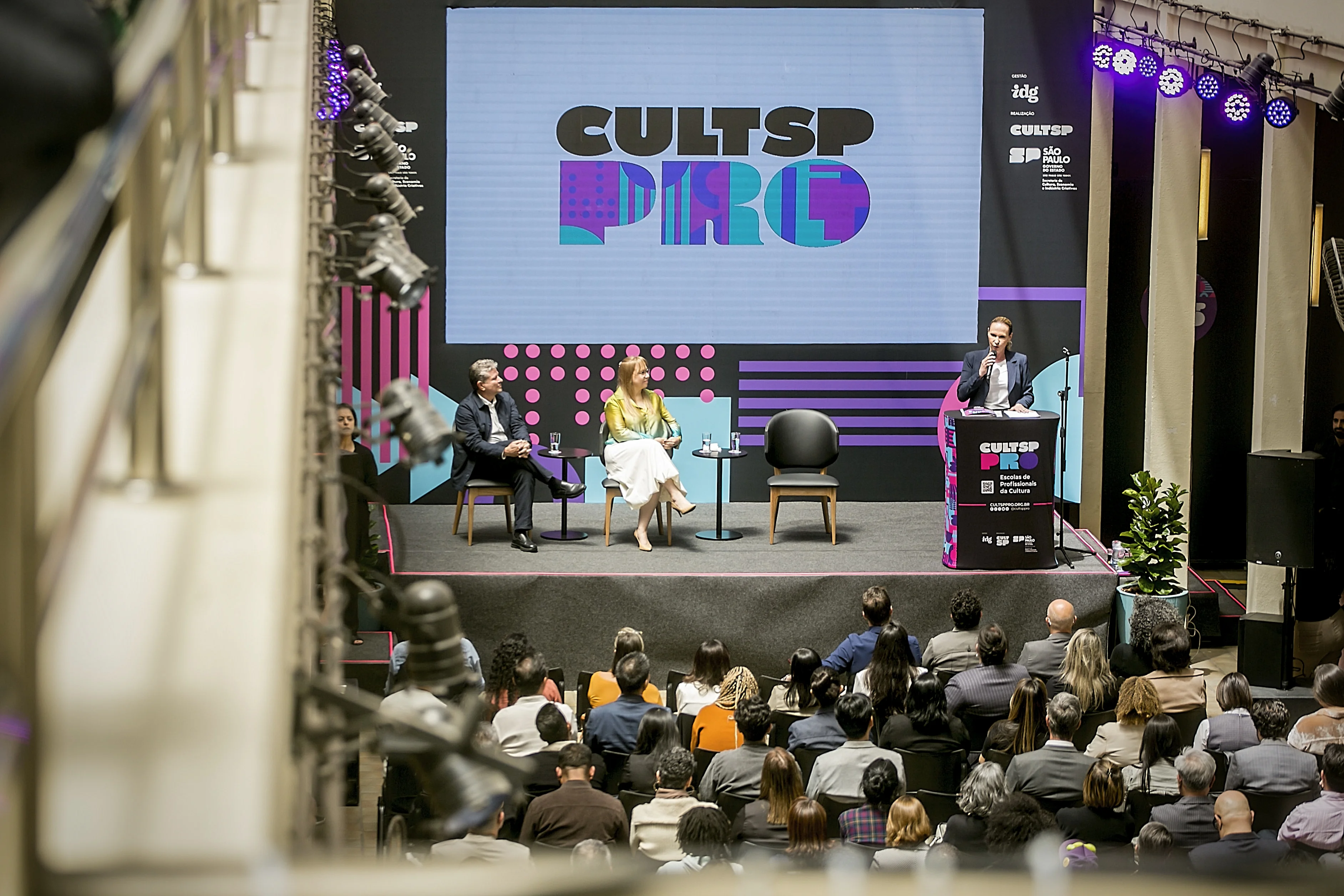 Reunião de secretarios